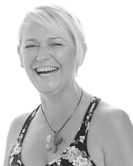 Mobile hair stylist and hair salon offering hairdressing and hair styling in Gravesend, Riverview Park, Singlewell, Denton, Kings Farm, Ebbsfleet, Northfleet, Southfleet, Perry Street, Rosherville, Milton, Thong, Chalk, Meopham, Shorne, Sole Street, Cobham, Hook Green, Cuxton, Higham and other areas.